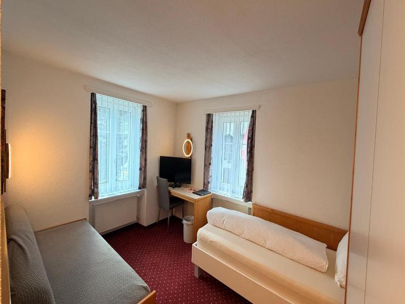 Hotel Heilquelle image