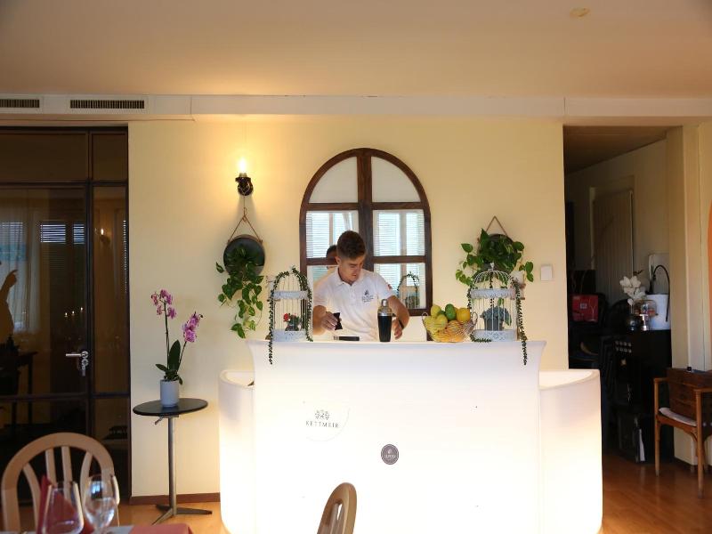 Al Pozz Boutique Resort image