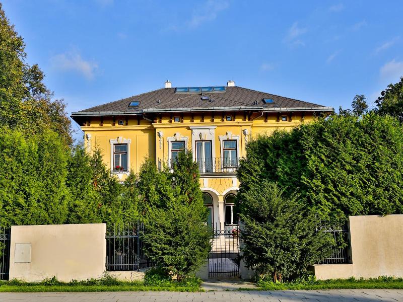 Villa Aurelie image