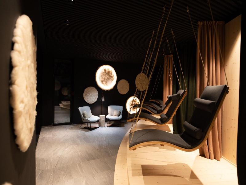 Amrai Suites image