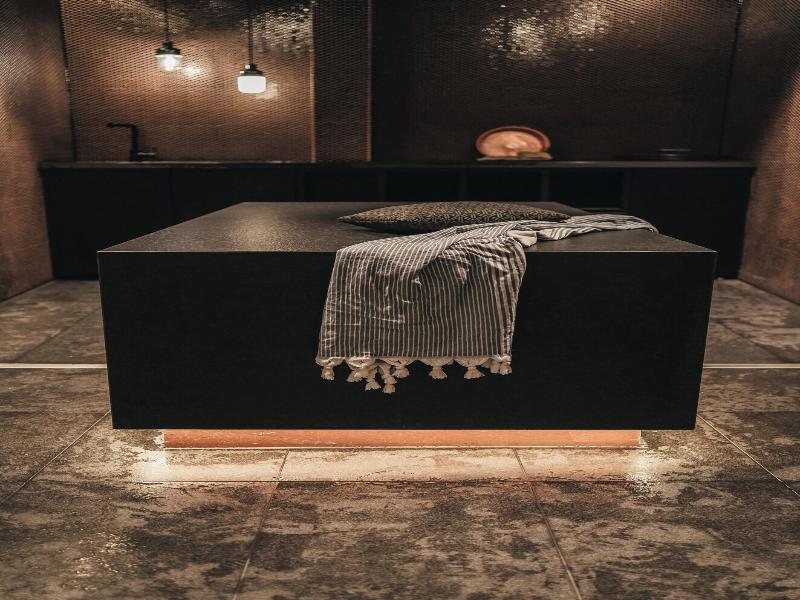 Amrai Suites image