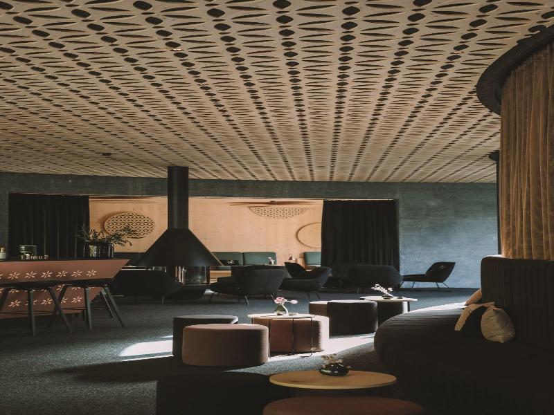 Amrai Suites image