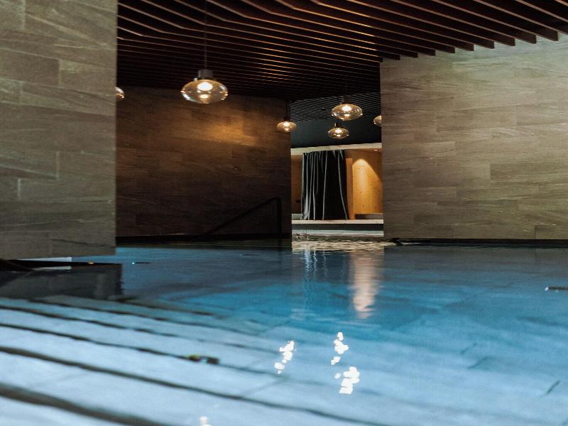 Amrai Suites image