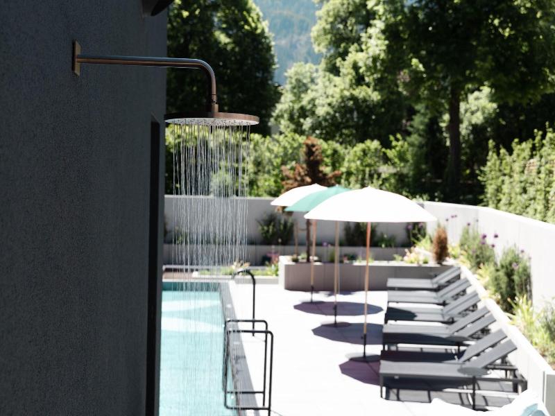 Amrai Suites image