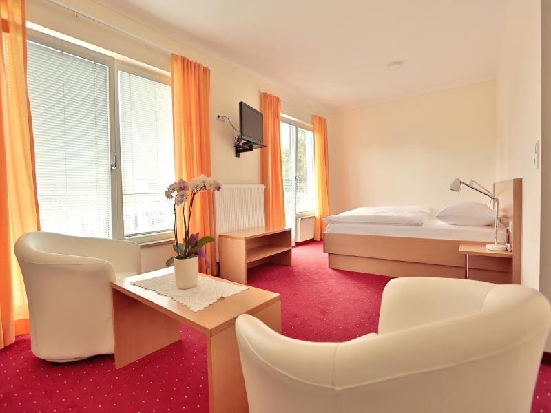 Hotel Reineldis image