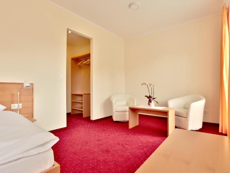 Hotel Reineldis image