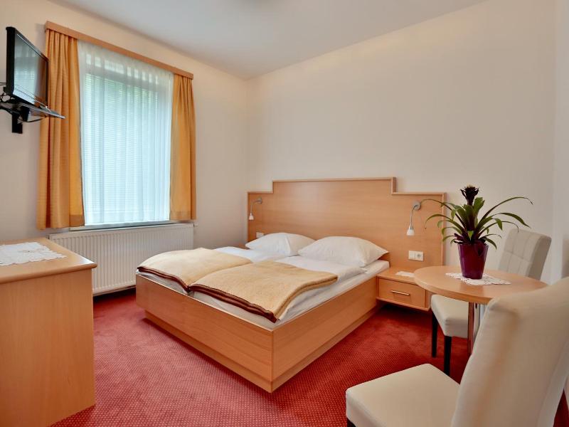 Hotel Reineldis image