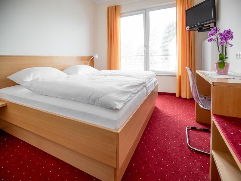 Hotel Reineldis image