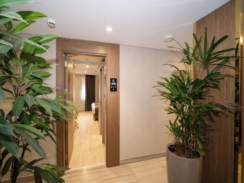 Rayelin Hotel Old Town image