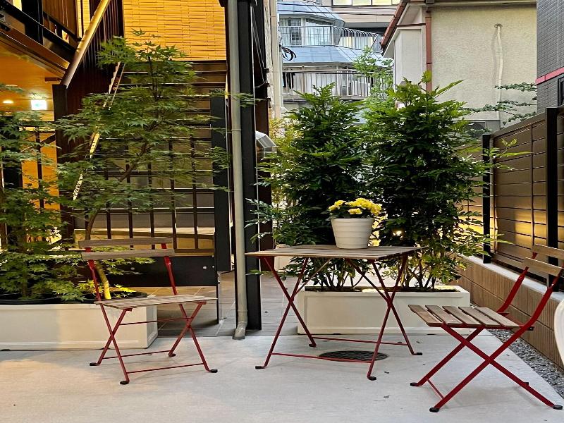 Shinjuku Warm House image