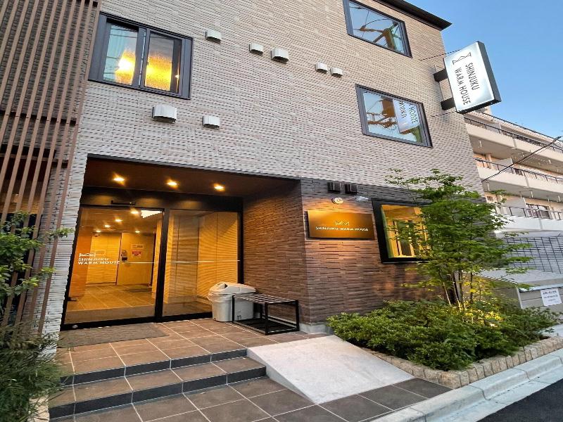 Shinjuku Warm House image