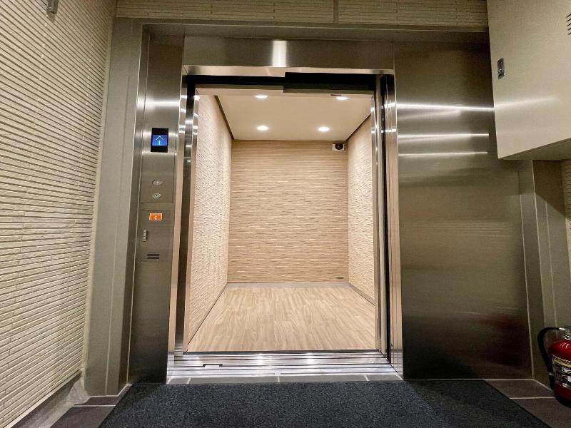 Shinjuku Warm House image