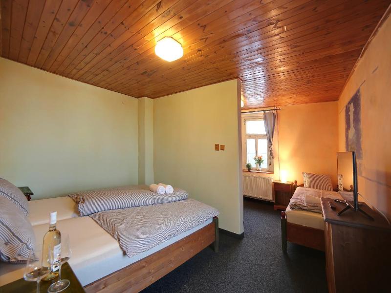 Hotel Plesivec image