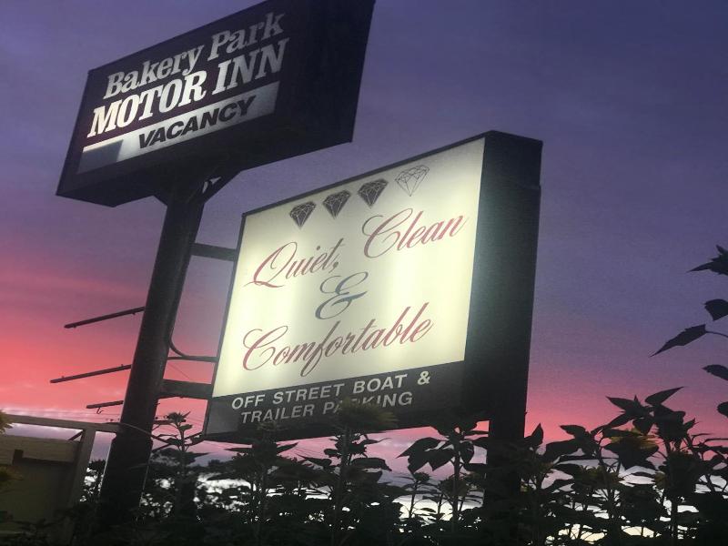Bakery Park Motor Inn