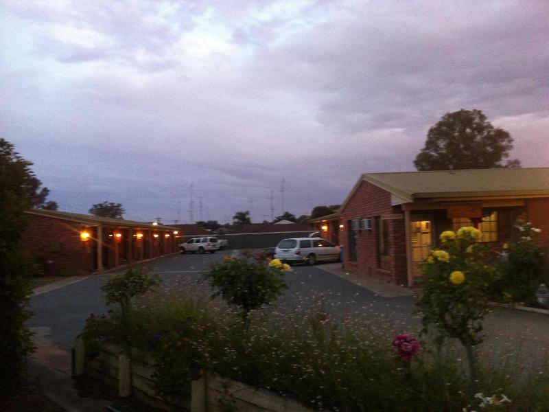 Bakery Park Motor Inn