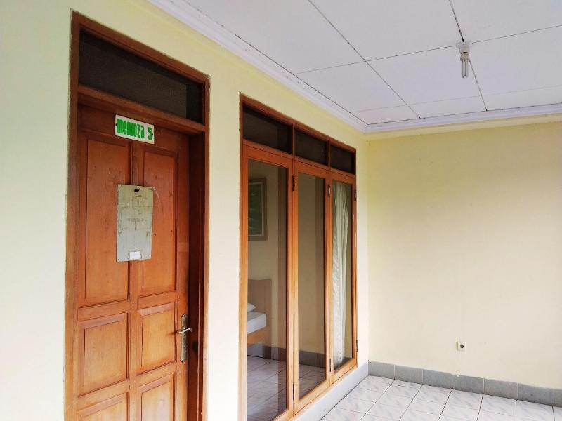 Hotel Grand Astoeti image