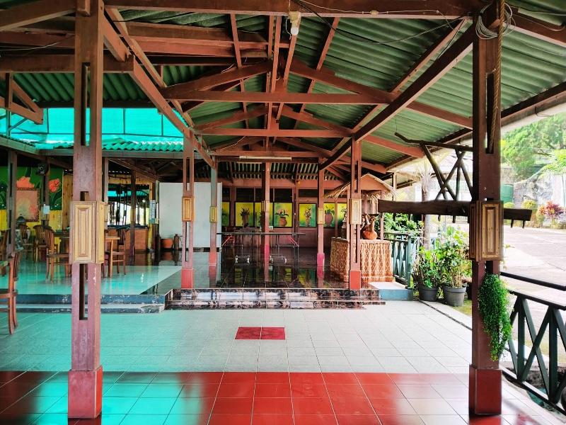 Hotel Grand Astoeti image