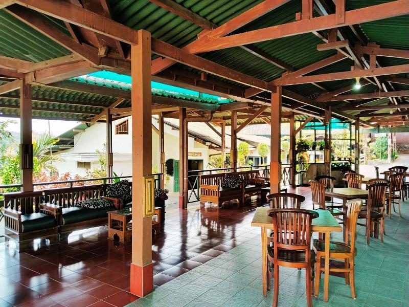 Hotel Grand Astoeti image
