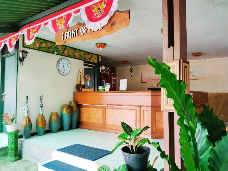 Hotel Grand Astoeti image