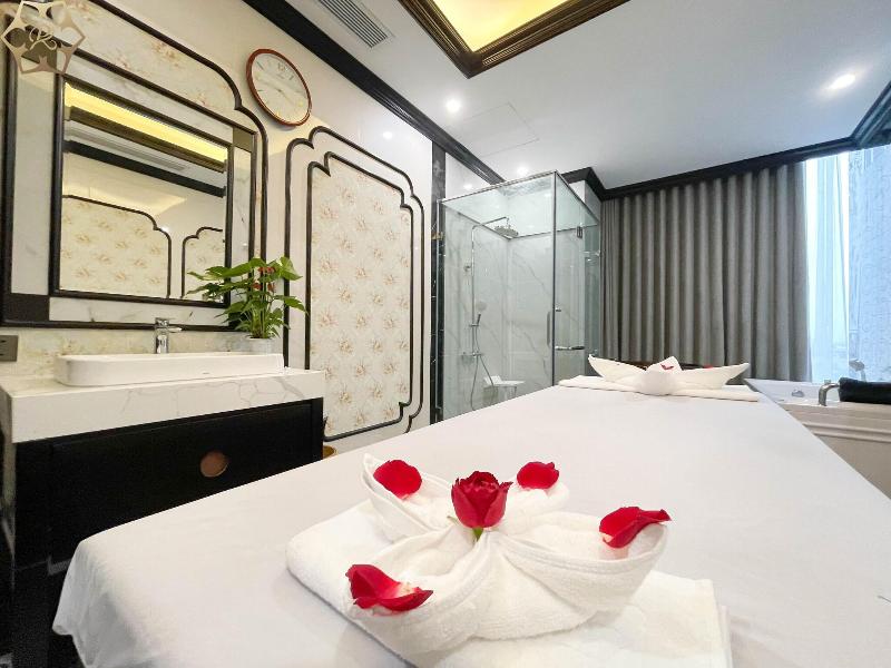 Cua Dong Luxury Hotel