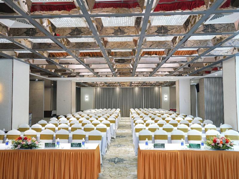 Cua Dong Luxury Hotel