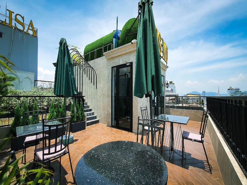 Louis Mo Apartment image