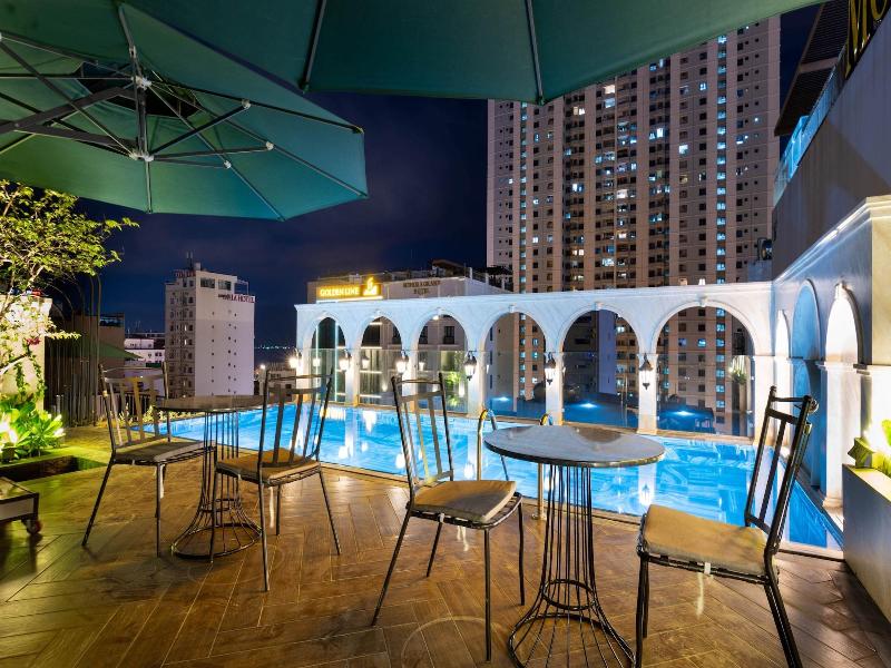 Louis Mo Apartment image