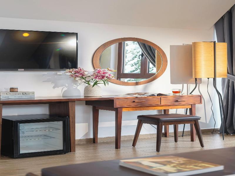 Duy Long Hotel image
