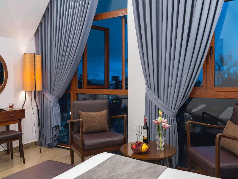 Duy Long Hotel image