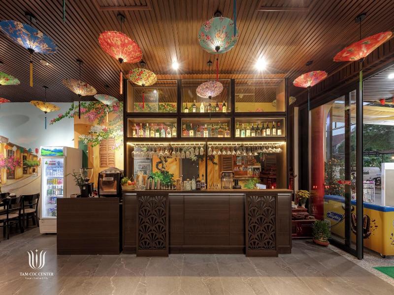 Tam Coc Center Luxury Hotel & Villa image