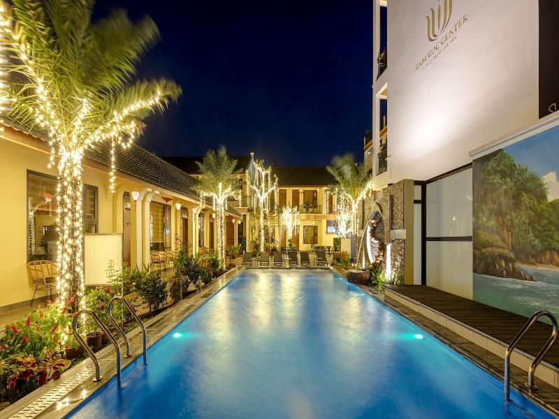 Tam Coc Center Luxury Hotel & Villa — exterior view
