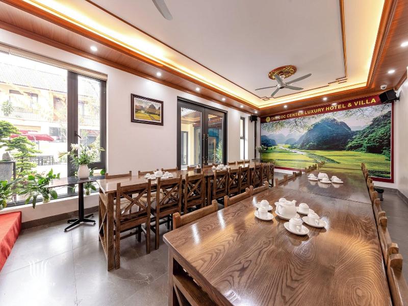 Tam Coc Center Luxury Hotel & Villa image