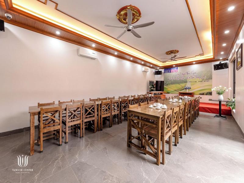 Tam Coc Center Luxury Hotel & Villa image