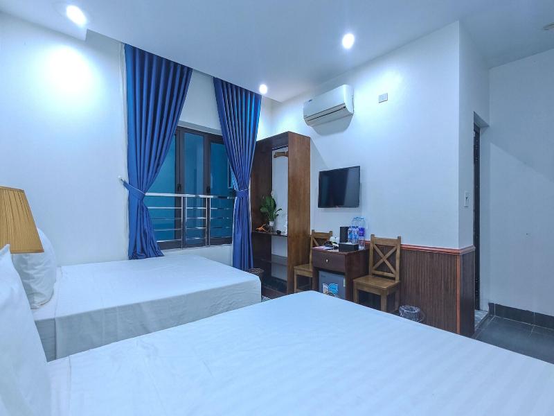 Tam Coc Center Luxury Hotel & Villa image