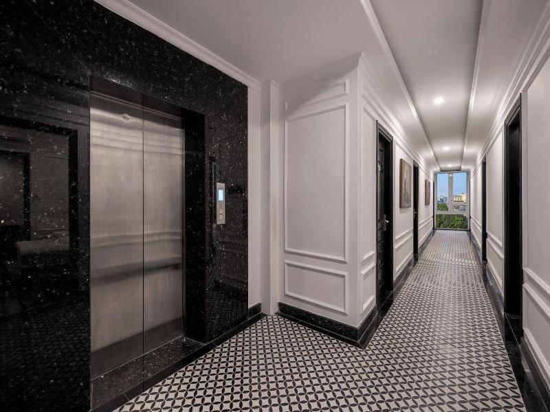 Elegant Hotel image