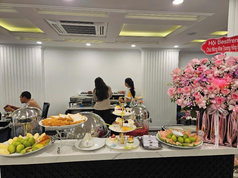 Elegant Hotel image