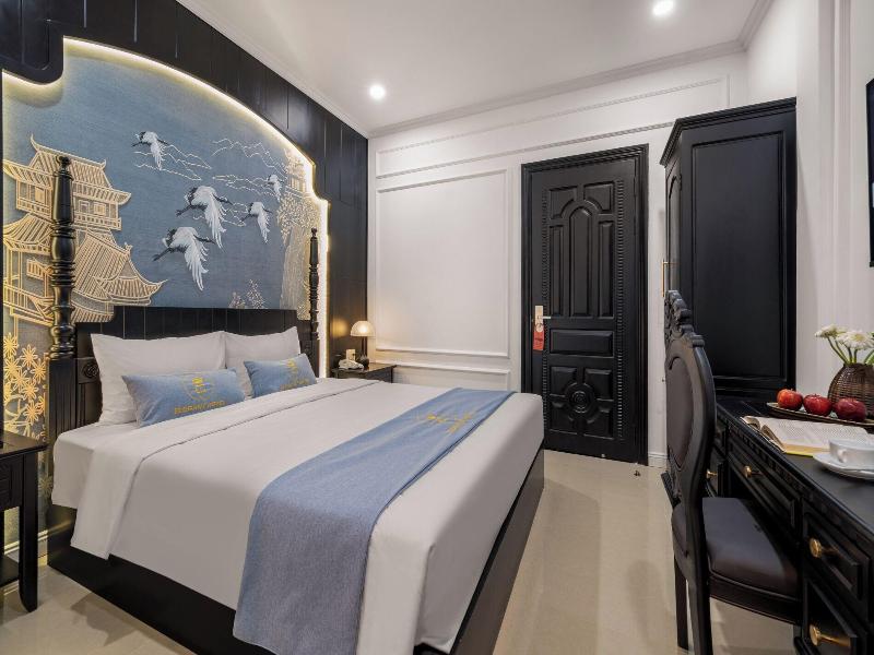Elegant Hotel image