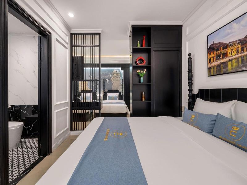 Elegant Hotel image