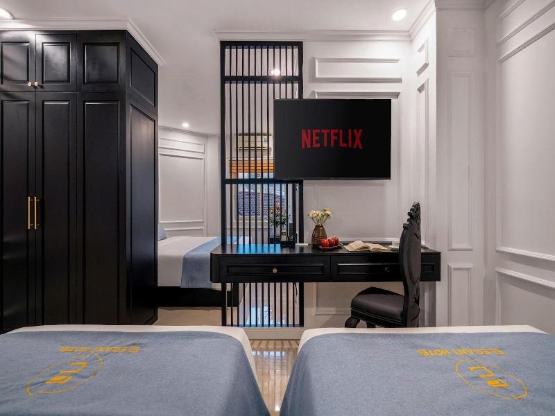 Elegant Hotel image