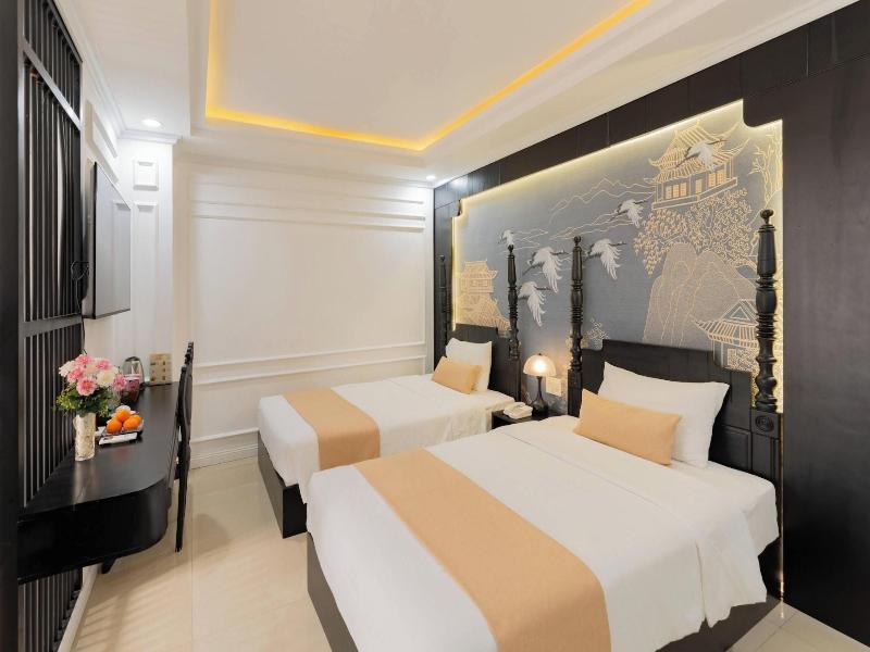 Elegant Hotel image