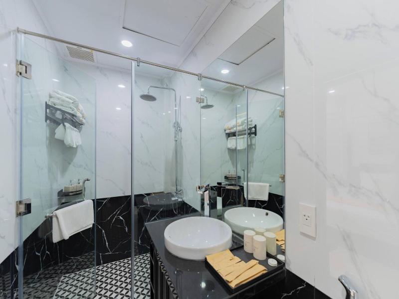 Elegant Hotel image
