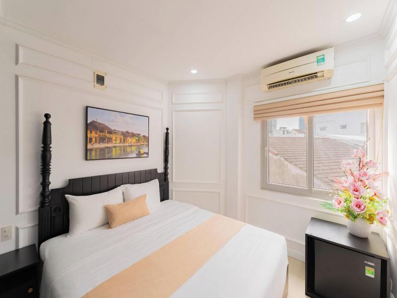 Elegant Hotel image