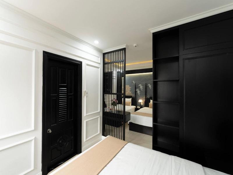 Elegant Hotel image