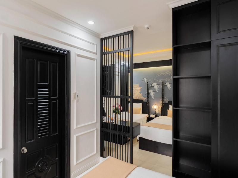 Elegant Hotel image