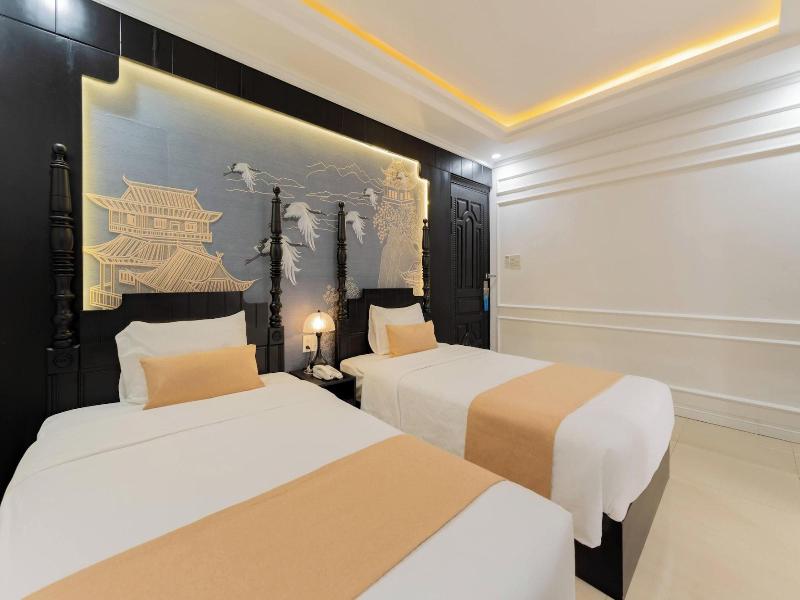 Elegant Hotel image