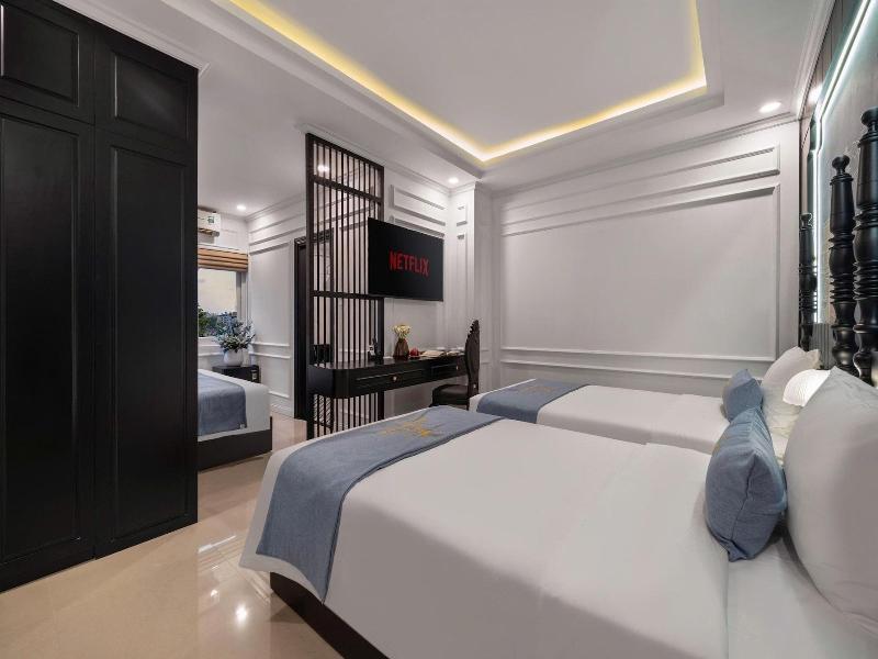Elegant Hotel image
