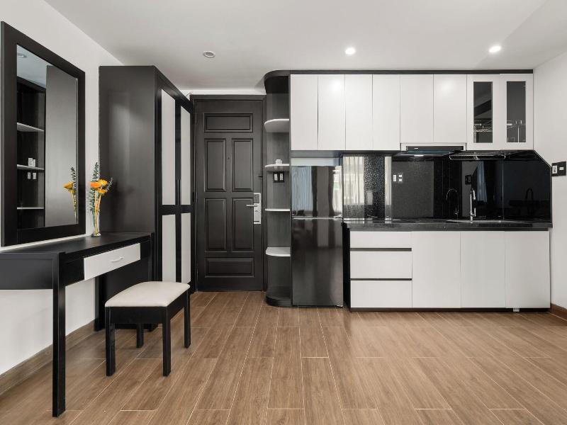 Kamala Hotel & Apartment Da Nang image