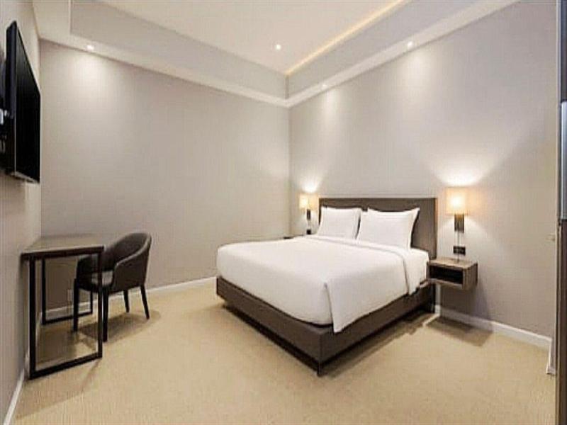 Hotel The Kelvish Delhi Airport image