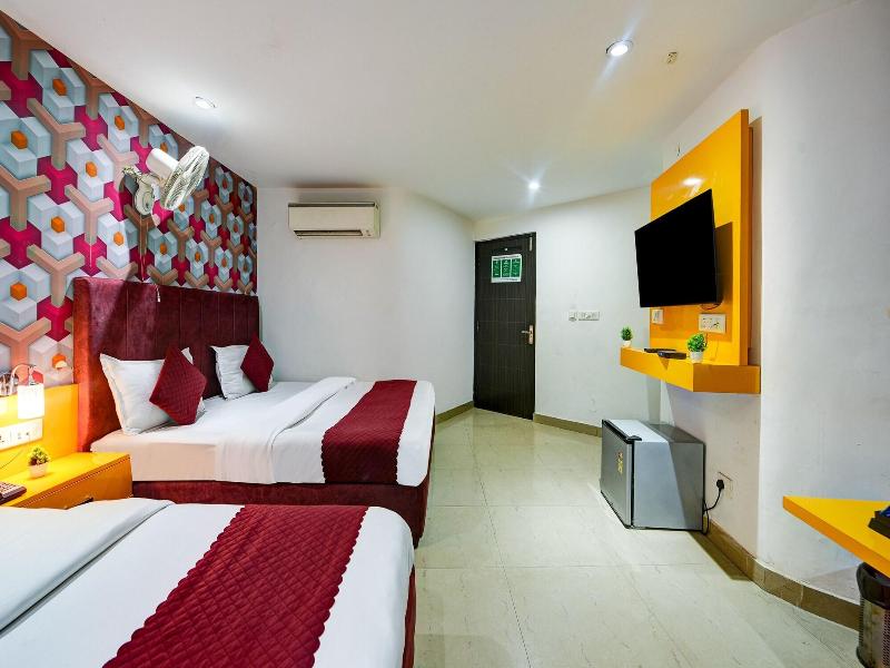Hotel The Kelvish Delhi Airport image