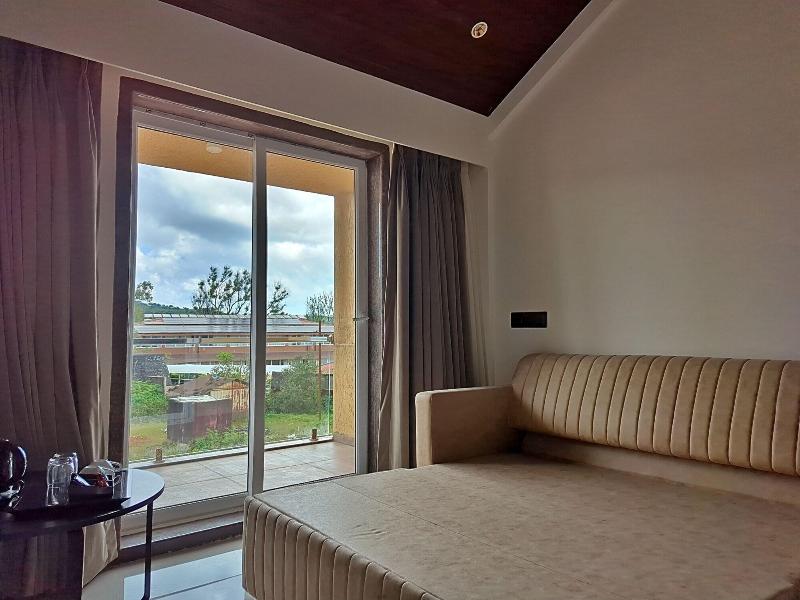 Savyasaachii Hotel, Mahabaleshwar - Pure Veg image
